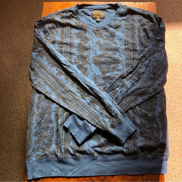 Lucky Long Sleeve - Picture 2 of 5